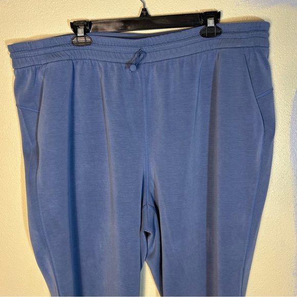 Lululemon Plus Size 20 Softstreme HighRise Straight-Leg Cropped Pant Blue W6BZXS - Picture 6 of 13